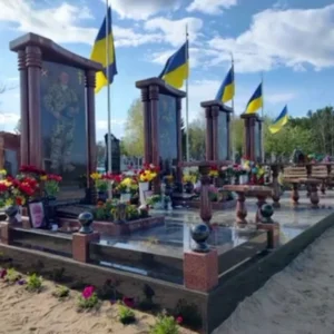 Меморіали героям і військовим дніпро