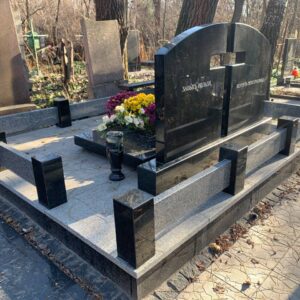 Індивідуальні проєкти з граніту